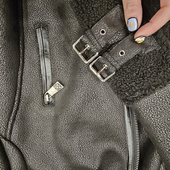 Never worn John Richmond kids faux leather jacket size 4 - Picture 6 of 7